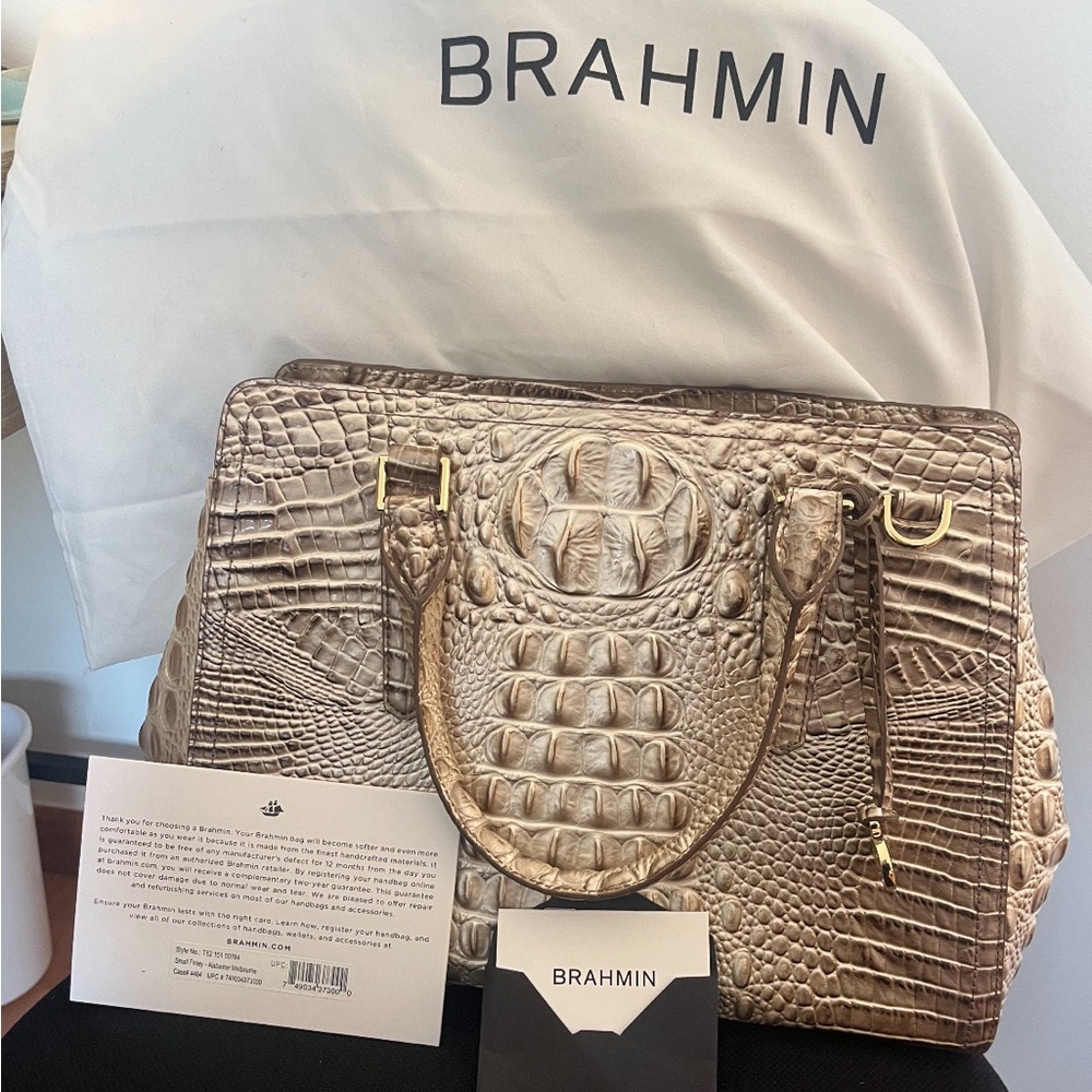 Small Finley-Alabaster Melbourne